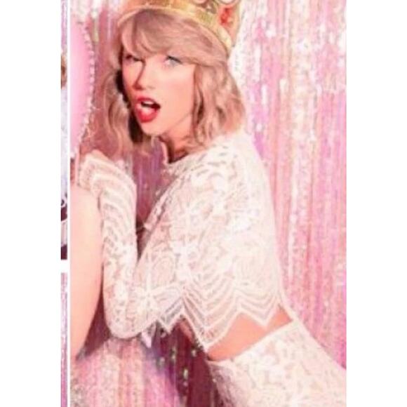 For Love & Lemons Guava Lace Crop Top Size XS Scalloped Hem Long Sleeves - Picture 3 of 14